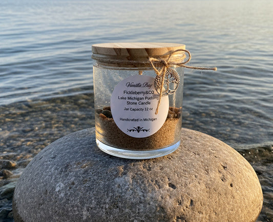 Lake Michigan Pudding Stone Candle – Vanilla Bay Scented Soy Candle | Handmade in Michigan