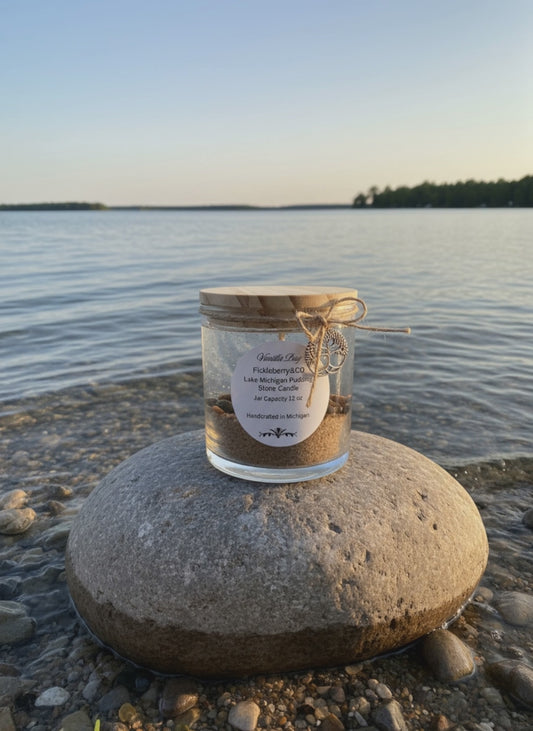 Lake Michigan Pudding Stone Candle – Vanilla Bay Scented Soy Candle | Handmade in Michigan